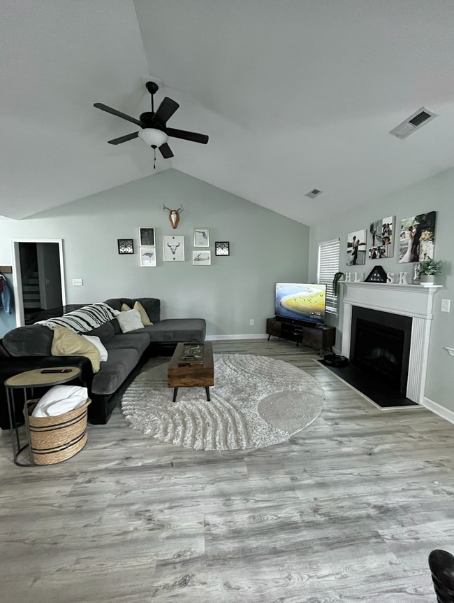 Building Photo - 505 Maggies Ct