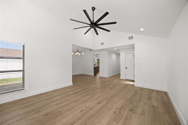 Foto del edificio - 2116 Trellis Pl