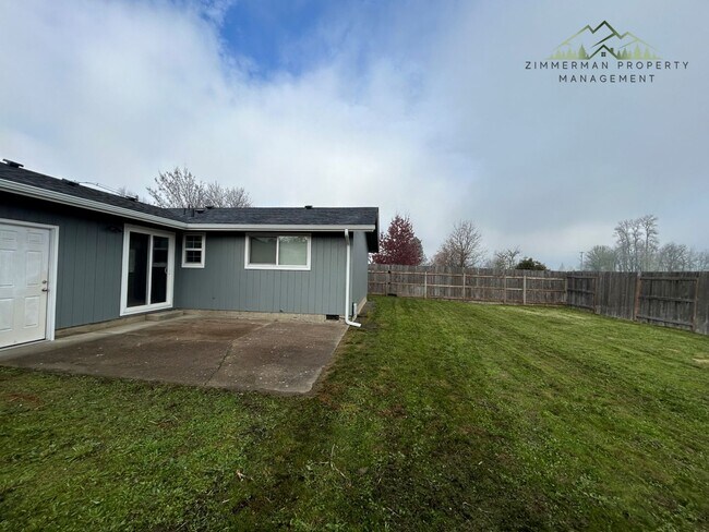 Foto del edificio - Newly Renovated 3-bedroom Home In Junction...