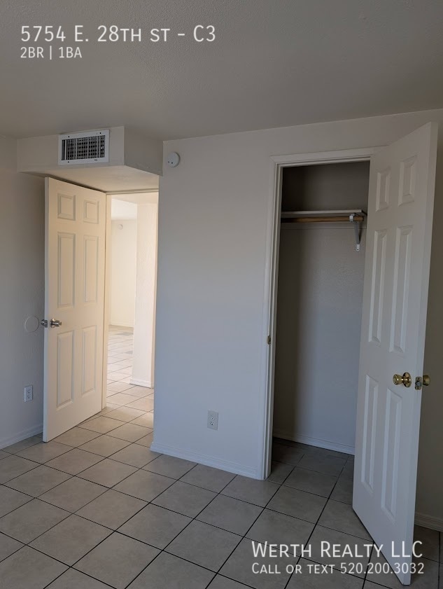 Building Photo - Eastside 2 Bed/ 1 Bath With Yard!