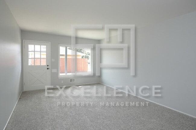 Photo - 2/1 Duplex with Step Down Office, 1 Car Ga... House