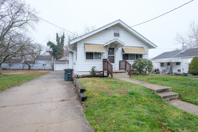 Building Photo - 2659 Conrad Ave