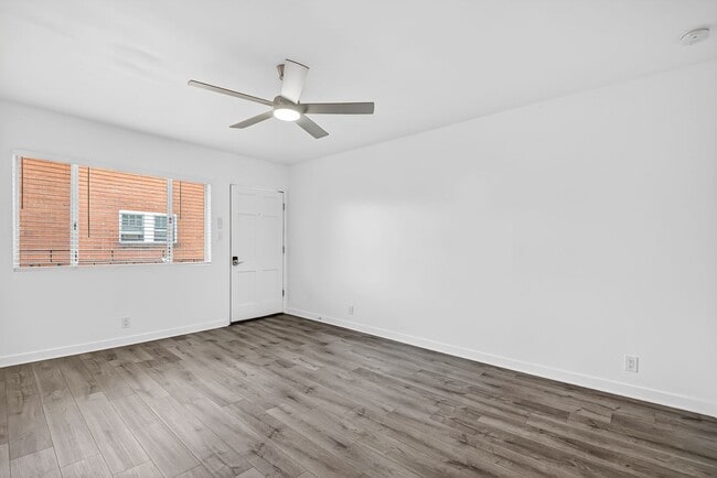 Foto del edificio - 936 Cedar Ave