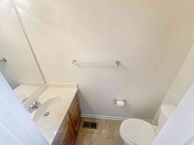 Foto del edificio - Alpharetta - 3BR - Finished Basement!