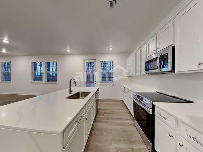 Building Photo - 1488 Aquamarine Dr