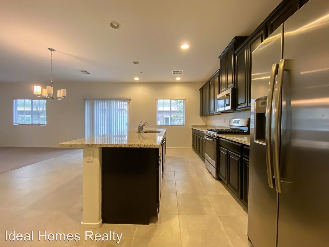 Foto principal - 4566 Mansart Ct