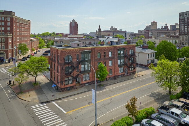 Aerial Photo - Franklin Street Apartments