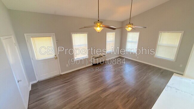 Foto del edificio - 3136 Sycamore View Rd