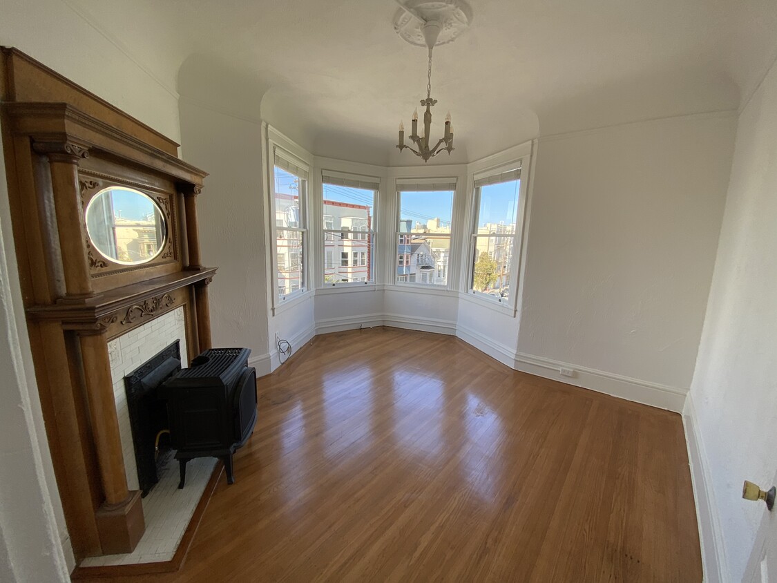 Living room - 12 Oakwood St