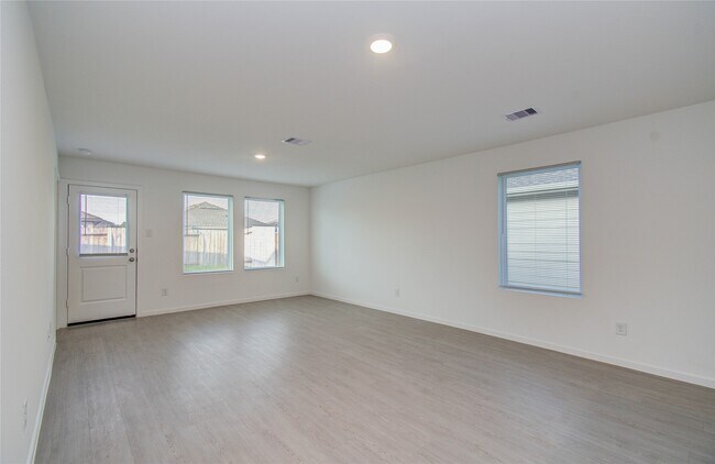 Foto del edificio - 25364 Carnation Ct