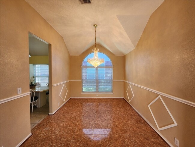 Foto del edificio - 19814 Wren Forest Ln