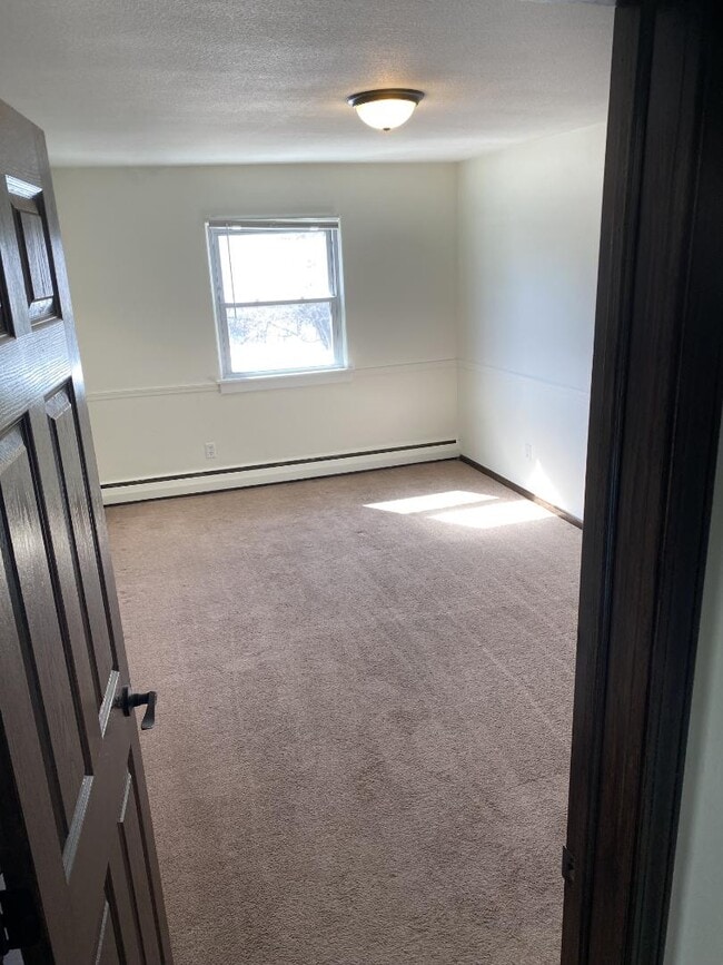 Foto del edificio - 2447 County B Rd W