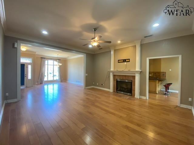 Building Photo - 3029 Cromwell Ave