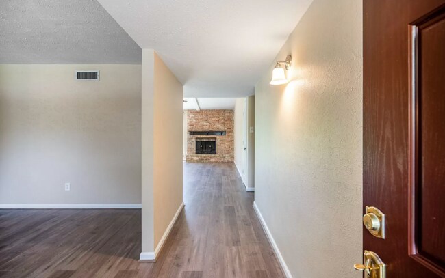 Foto del edificio - 18214 Mantana Dr