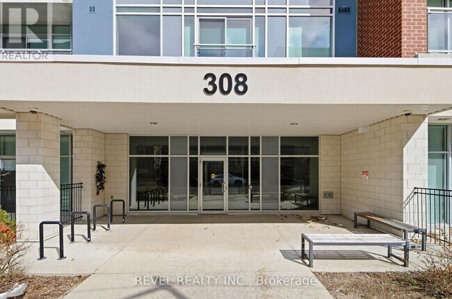 Building Photo - 308 Lester St