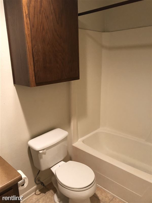 Foto del edificio - 2 br, 1.5 bath 4plex - 2813 Longmire Dr D