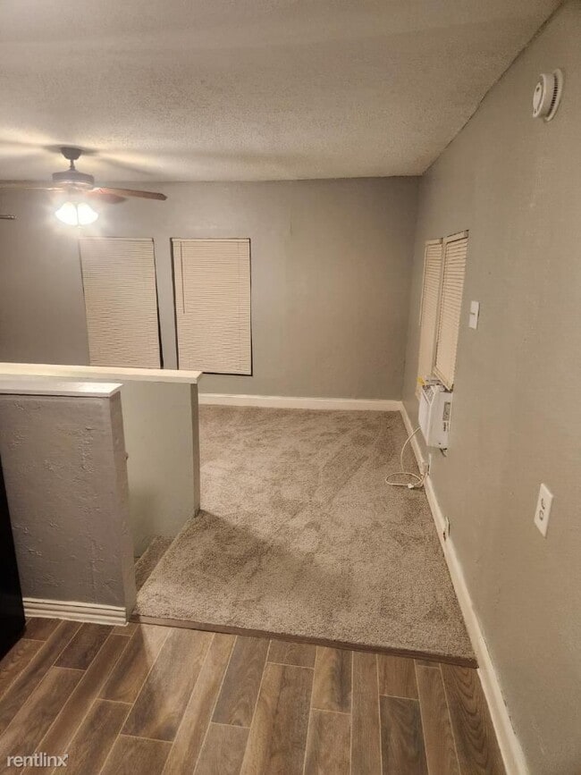 Foto del edificio - 1 br, 1 bath Triplex - 1907 Belmont Avenue