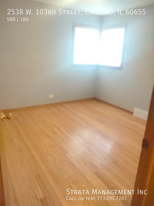Building Photo - 5 bedroom home- 2538 W 103rd Street, Chica...
