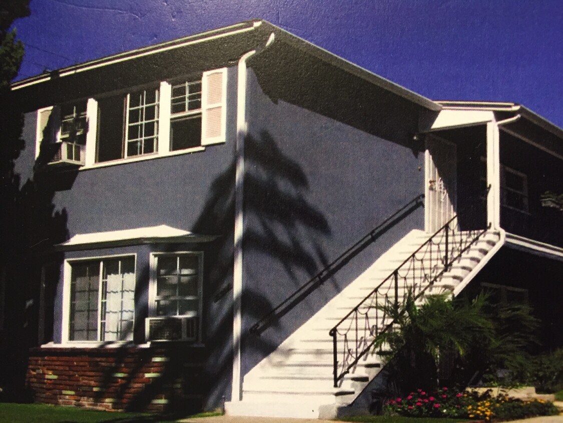 Primary Photo - 421 E Acacia Ave