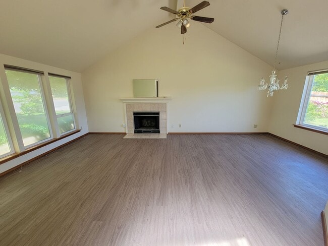 Foto del edificio - Prime Kennewick Location – 4 Bed, 2 Bath N...