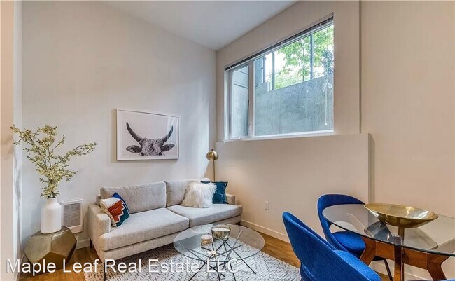 Building Photo - 1 br, 1 bath House - 121 12th Ave E Unit 100