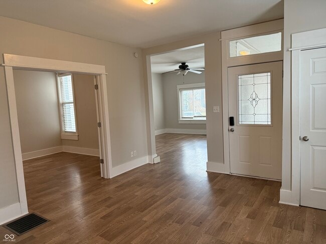 Building Photo - 717 Parkway Ave