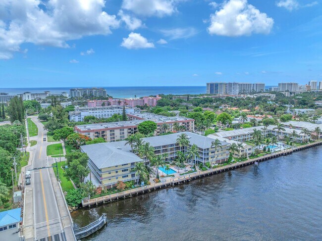 Foto del edificio - 1015 Spanish River Rd