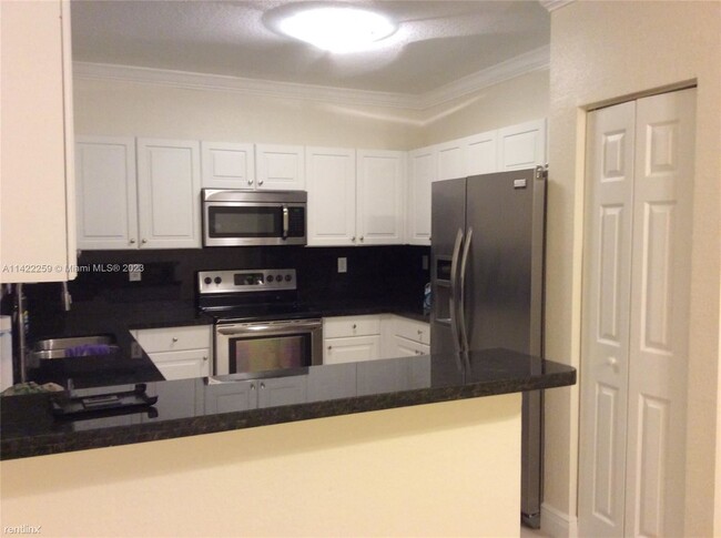 Building Photo - 4 br, 2 bath House - 4187 NE 9th St
