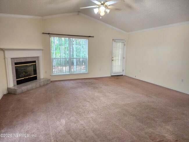 Foto del edificio - 7485 Cliff Cottage Dr