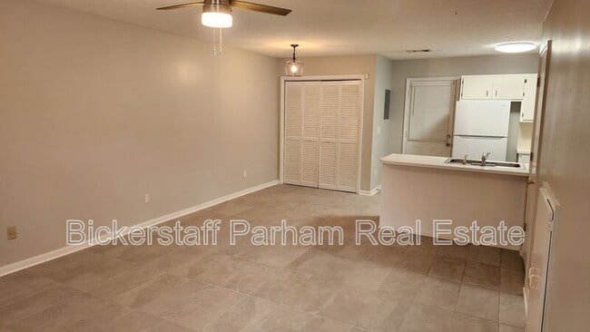 Building Photo - 5247 Crystal Ct