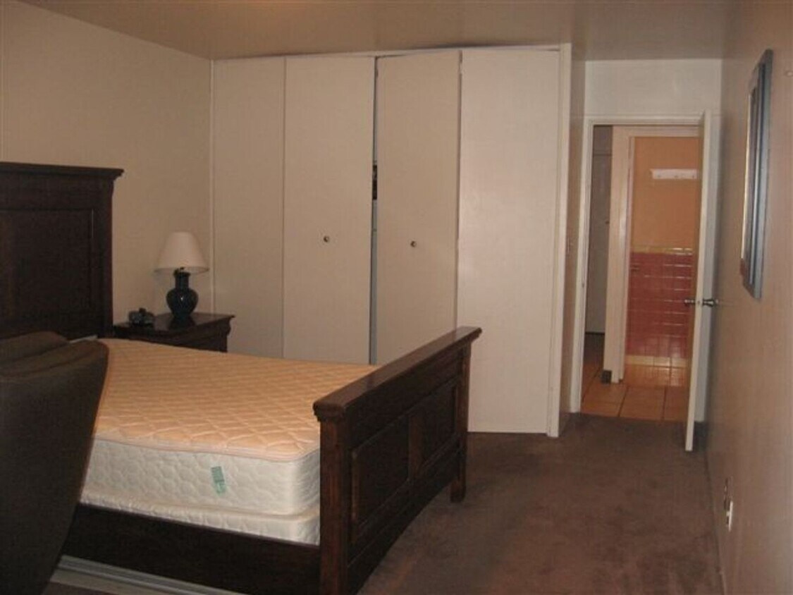 Primary Photo - Great location off Colorado and 12th with ...