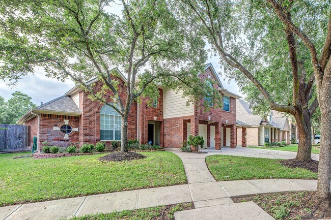 Foto del edificio - 3507 Moss Trail Dr