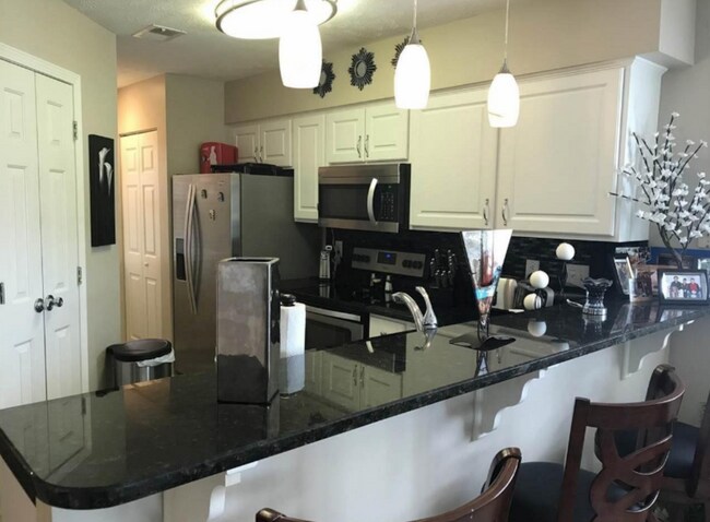 Foto del edificio - 637 Waterway Village Blvd