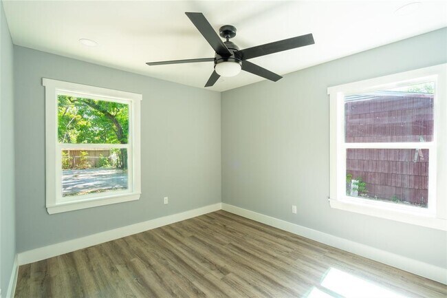 Foto del edificio - 5231 Munger St