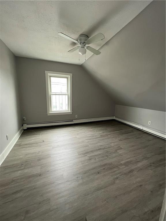 Foto del edificio - 397 Lonsdale Ave