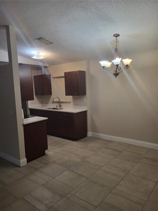 Foto del edificio - 7816 SW 7th Pl
