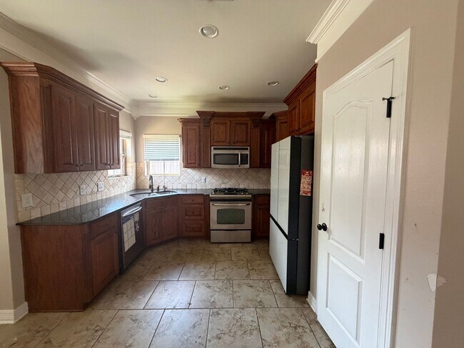 Foto del edificio - Gorgeous 3 Bedroom North Bossier Home