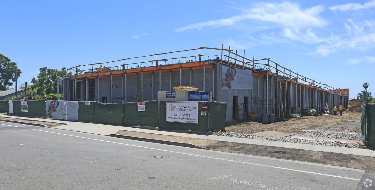 Savant at Irvington Apartments in Fremont, CA