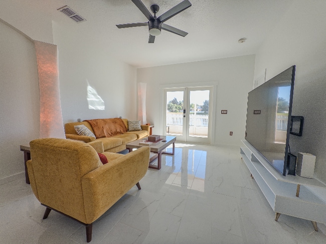 Foto del edificio - 4110 Andover Cay Blvd