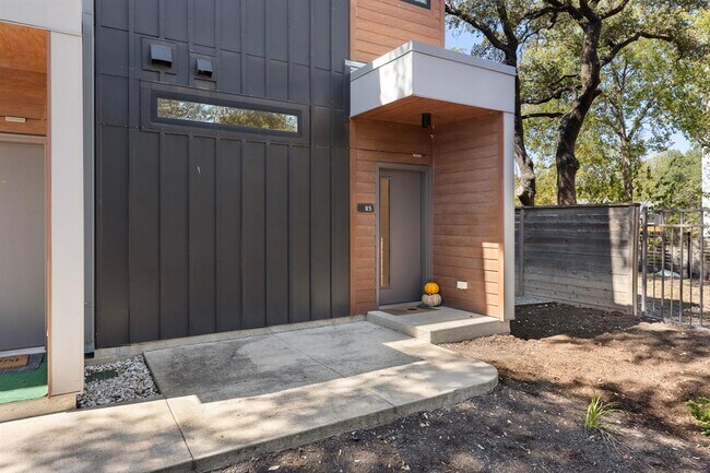 Foto del edificio - 5924 S Congress Ave