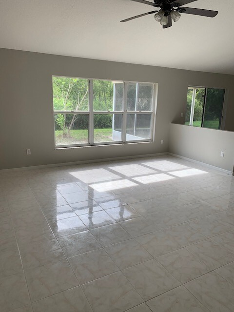 Building Photo - 9120 Rockrose Dr