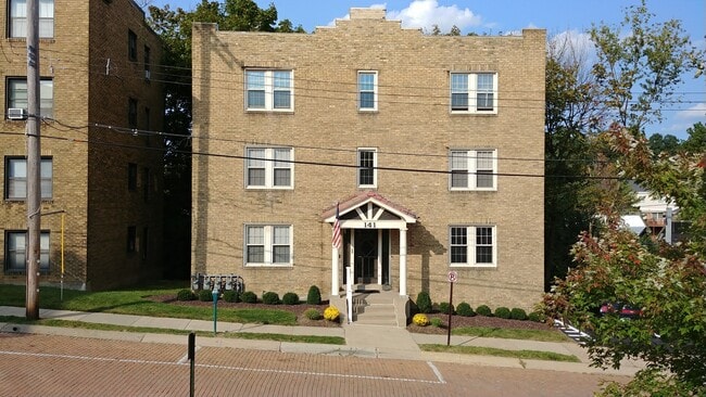 Building Photo - 141 Central Sq
