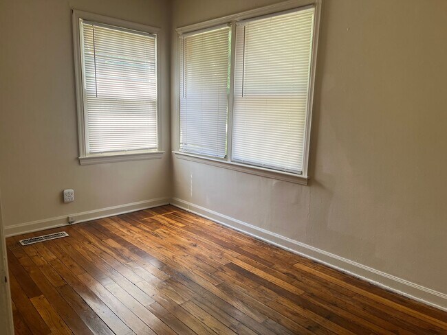 Foto del edificio - 600 SW Webster Ave