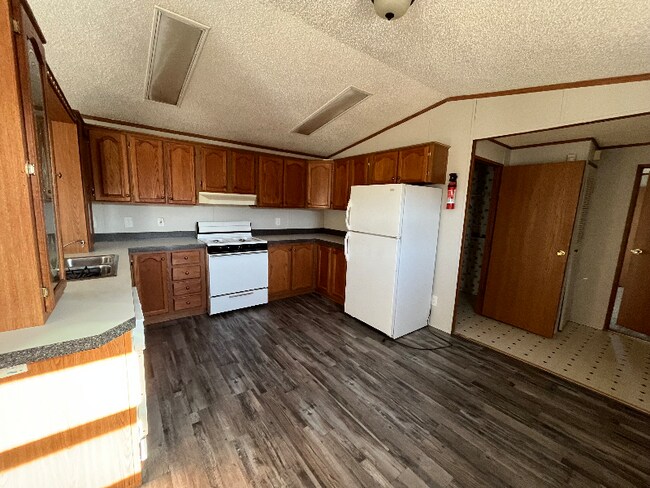 Building Photo - 764 Wilson Dr