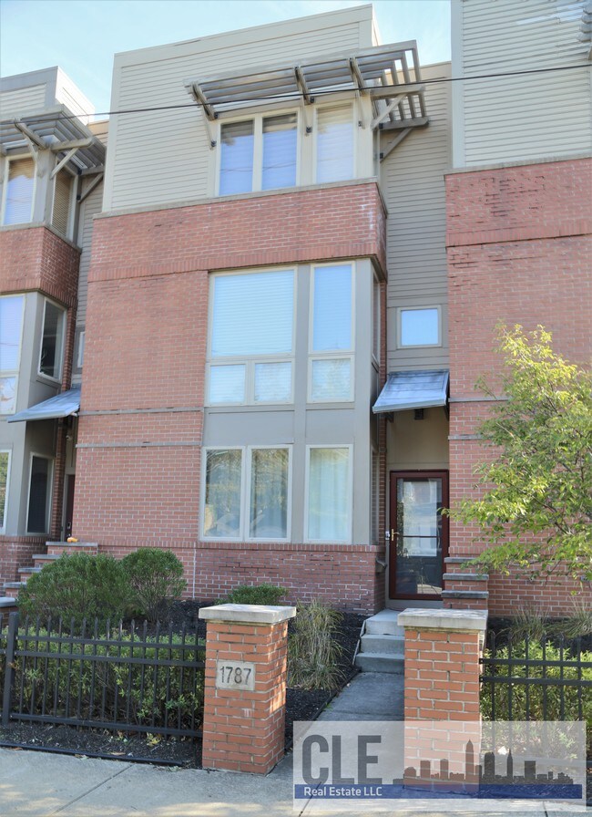1787 Lee Rd, Cleveland Heights, OH 44118 Townhouse for Rent in