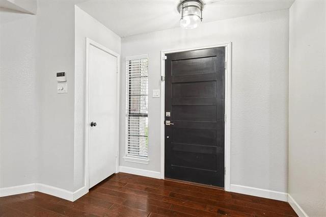Foto del edificio - 7309 Aberdeen Dr