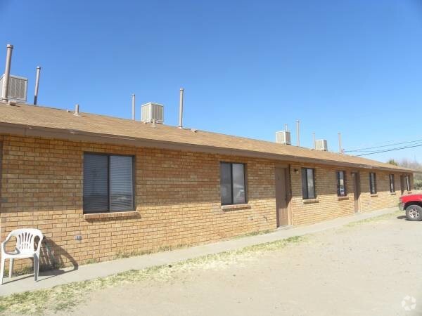 Building Photo - 2609 Dona Ana Rd