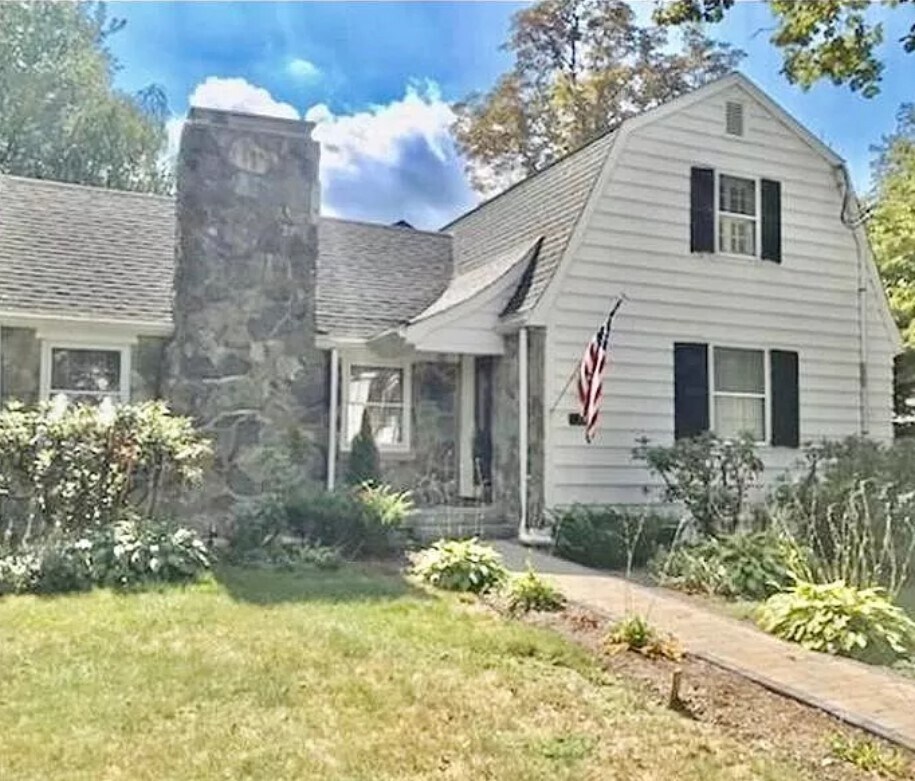 Primary Photo - 51 Hartman Rd
