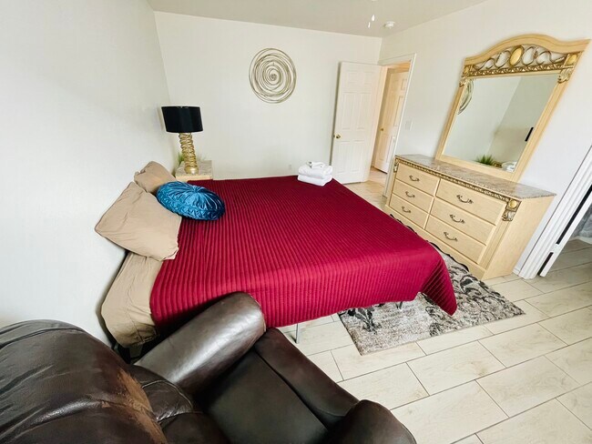 Building Photo - 816 Pecos River Dr