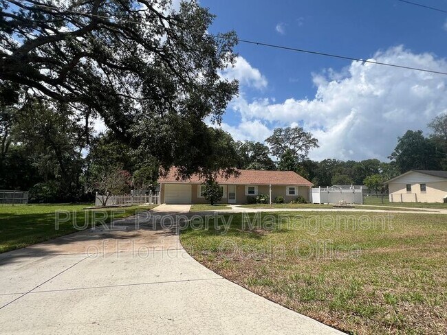 Building Photo - 2340 NE 41st St